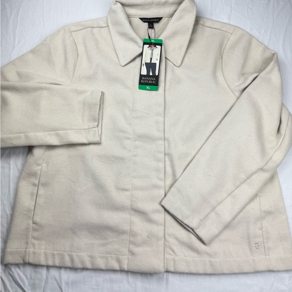 Banana Republic Ladies' Snap Front Jacket Cream  SIZE XL